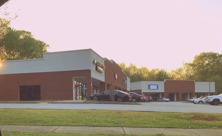 Retail space for Rent at 650-670 Grove Rd in Locust Grove
