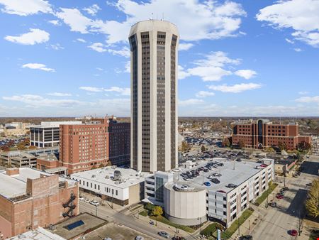 31-Story, Full-Service Downtown Hotel