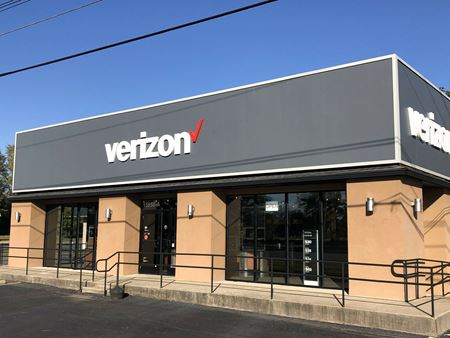 Retail space for Sale at Verizon Wireless NNN in Oak Grove