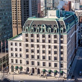 1170 Rue Peel