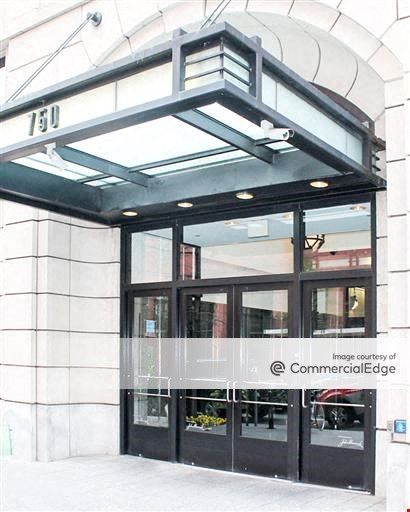 750 Seventeenth Street NW