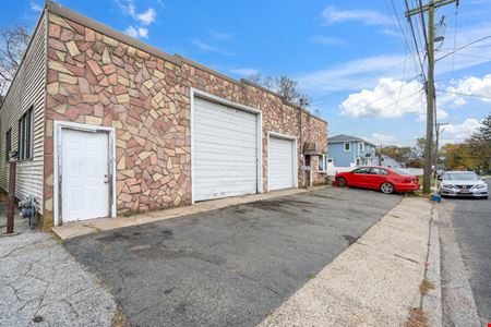 30 Catlin Ave