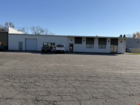 South Fargo Office With Warhouse
