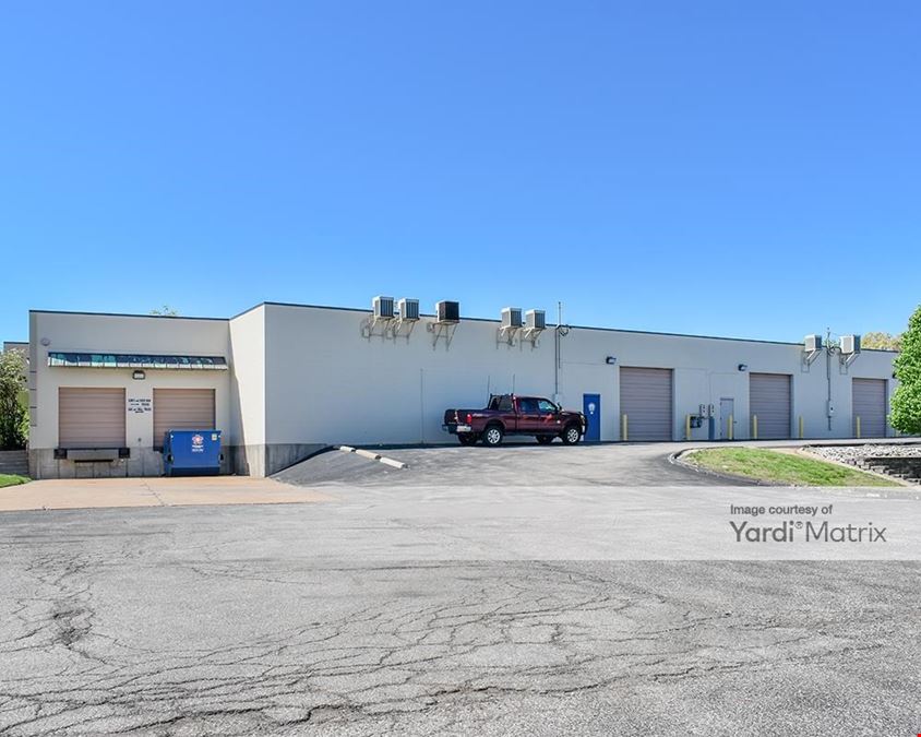 Warson Commerce Center