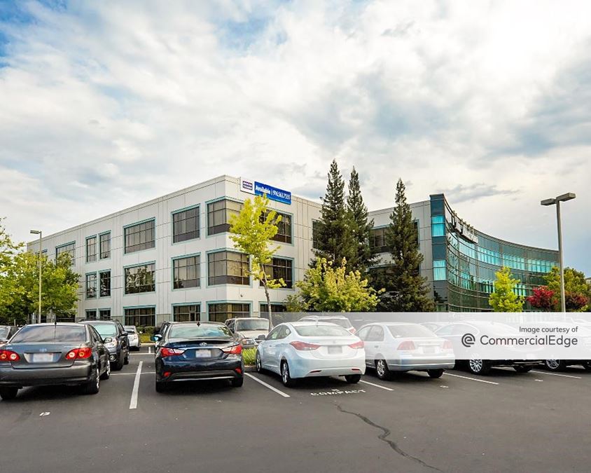Gold Pointe Corporate Center - Building B