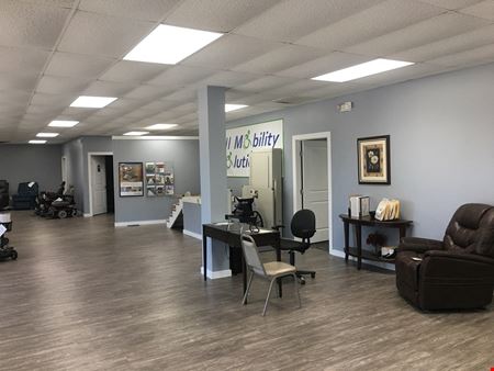 Highly Visible Retail Showroom/Warehouse on Rt 13