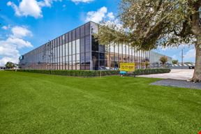 340-350 N Sam Houston Pkwy E