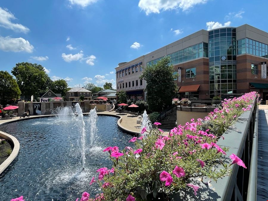 Creekside Plaza