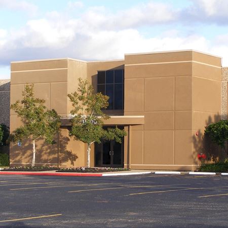 Office space for Rent at 1300 Bay Area Boulevard in Houston