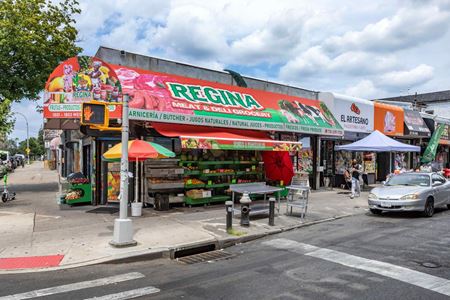 Retail space for Rent at 101 in Bronx