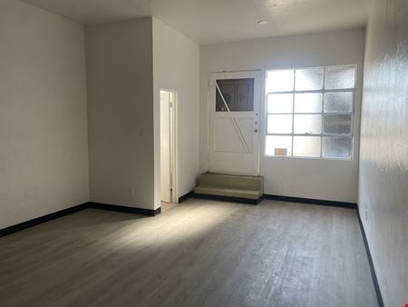 High Exposure Retail/Office Space Located on Blackstone Ave