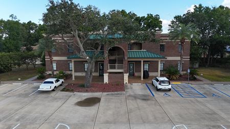 Office space for Rent at Mixed Use Medical Office w/ Three Apartment Rentals in Biloxi