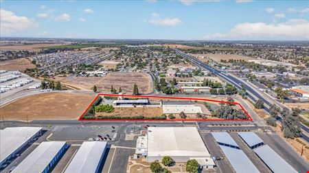 ±31,855 SF Industrial Facility on ±5 AC Near CA-190
