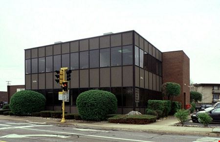 Office space for Rent at 1235 E Davis St Office/Garage Building in Arlington Heights