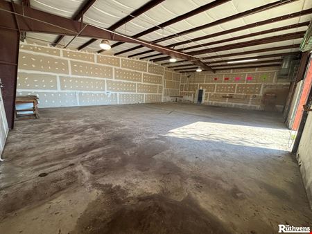 Warehouse off Hwy 98 in Avon Park