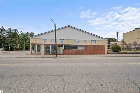 10,500 SF Downtown Retail Building & 50 Space Parking Lot