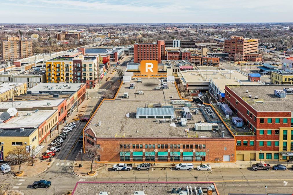 Value Add Retail - 168,768 SF- Midwest Location | 33% Occupancy with Strong NOI | High Double Digit Cap Rate Potential