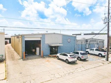 Commercial space at ±12,000 SF Office/Warehouse with Tenant and Turnkey Business in Harahan