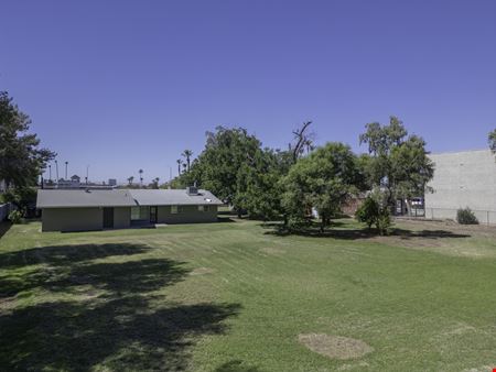 958 W Main St