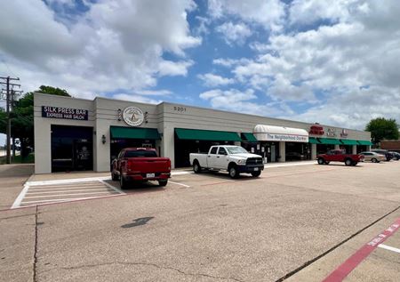 Retail space for Rent at 5201 S Cooper St | Wimbledon Court in Arlington