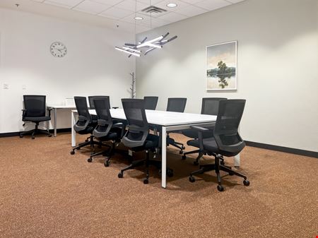 Regus - Burleson - E Renfro St