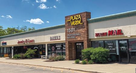 Retail space for Rent at Plaza Verde in Buffalo Grove