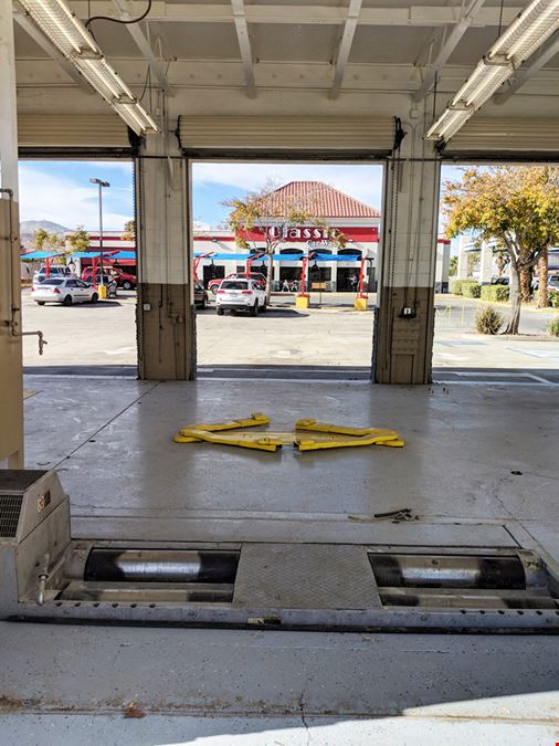 202 E Palmdale Blvd