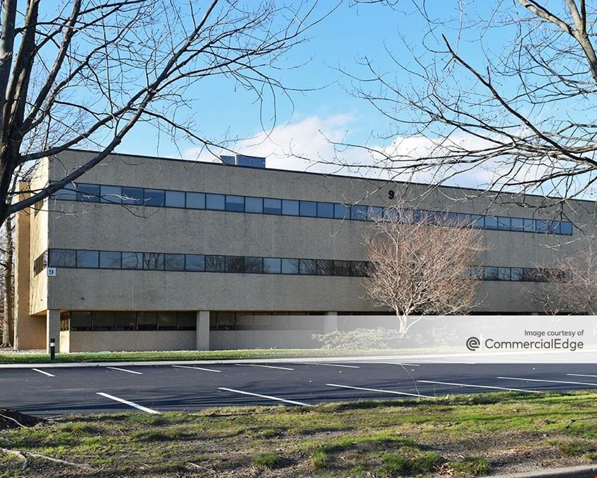 Quakerbridge Plaza 3444 Quakerbridge Road, Hamilton, NJ 08619