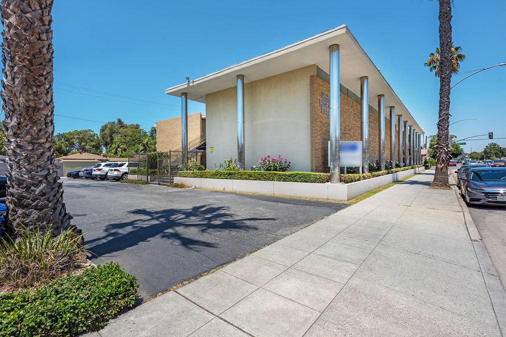 2777 Pacific Ave