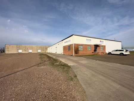 Industrial space for Sale at Truman Transfer and Storage in Victoria
