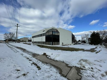 Office space for Rent at 44060 Woodward Ave in Bloomfield Hills