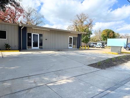 Retail space for Rent at 1120 S Richey St in Pasadena
