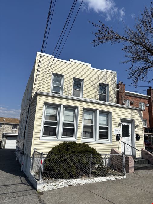 3205 Lafayette Avenue