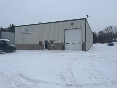 Commercial space at 4251 Lincoln in Holland