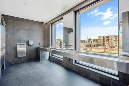 525 NW 11th Street / 11th & Dewey