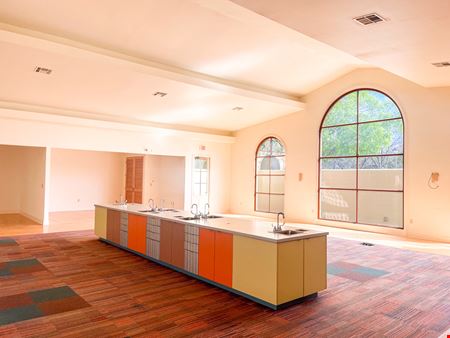 Orthodontic Office for Lease in Bluebonnet Business Corridor