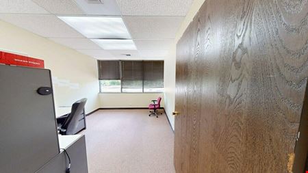 1235 E Davis St Office/Garage Building