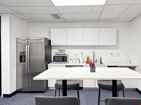 Regus - West Des Moines - One Corporate Place