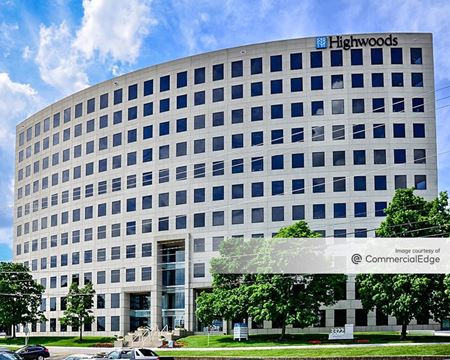 Commercial space at 3322 West End Avenue in Nashville