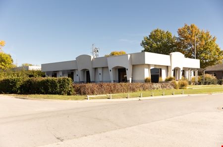 Retail space for Sale at 13010 Shawnee Mission Pkwy in Shawnee