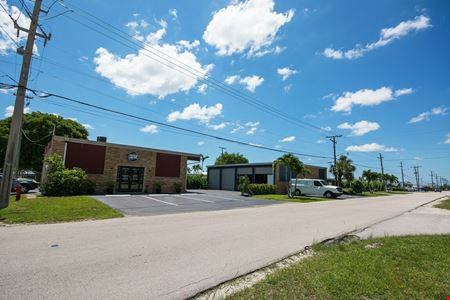 FLL Airport Flex Warehouse with Yard