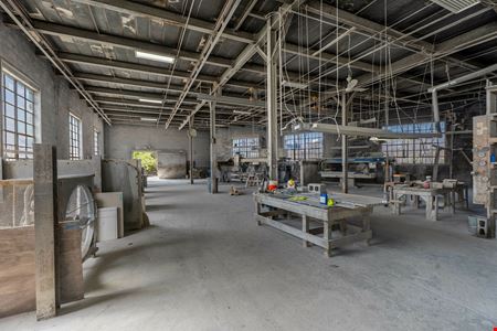 1085 E Delavan Ave - 21,400+/- SF Retail/Industrial Space