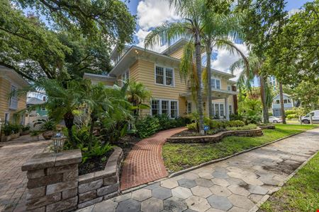 Commercial space at 635 Bay St NE - Presently a Bed & Breakfast in St Petersburg