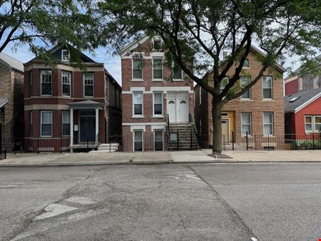 Multi-Family space for Sale at 100% Occupied 3-Unit in Chicago