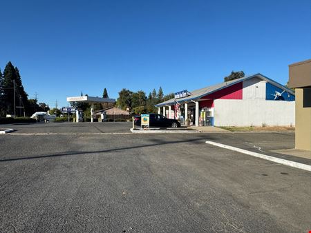 5660-5666 Main Ave