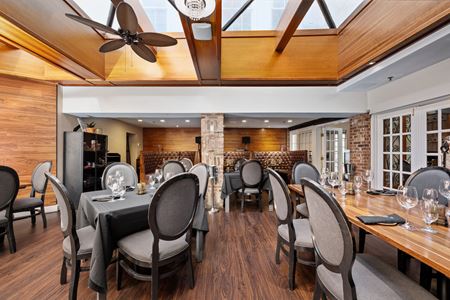 Retail space for Rent at Second-Generation Restaurant Space For Lease in Alexandria