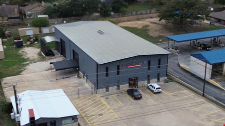 Office space for Rent at Office + Warehouse + Fenced Yard  | 35' Clear | Service Trades | San Antonio in Live Oak