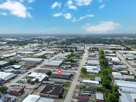 Five-Suite Office Building Minutes From I-12