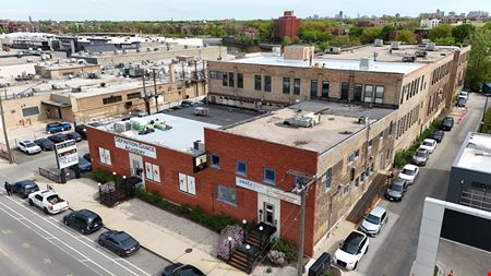 Retail or Office on Elston Avenue Available