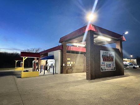 Self-Service Wand Car Wash & IHA Ice Vending Machine